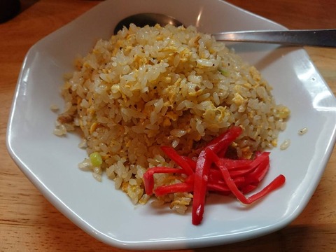 来味 半チャーハンん