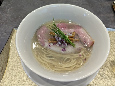 琥珀 中華蕎麦〈塩〉並