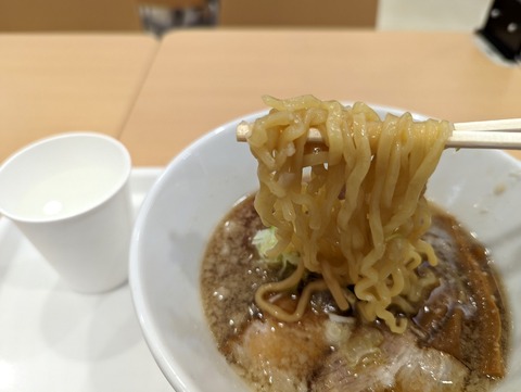 オカムラ 麺