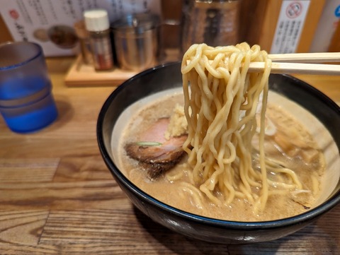初志貫徹　麺