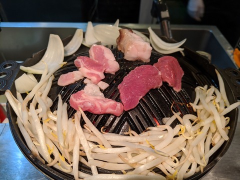 いただきます　ジンギスカン鍋