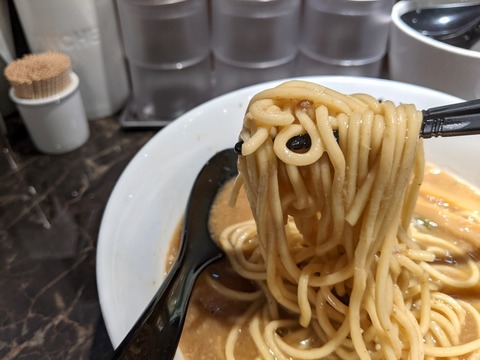 ラーメン奏 麺