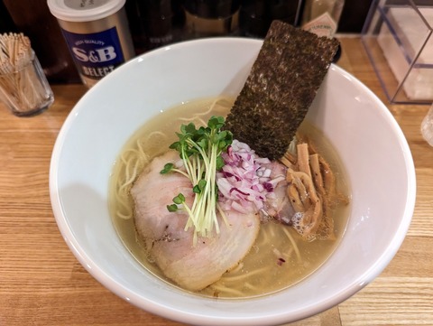 くろ助 塩ラーメンシジミ