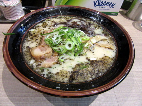 桑名　とんこつ