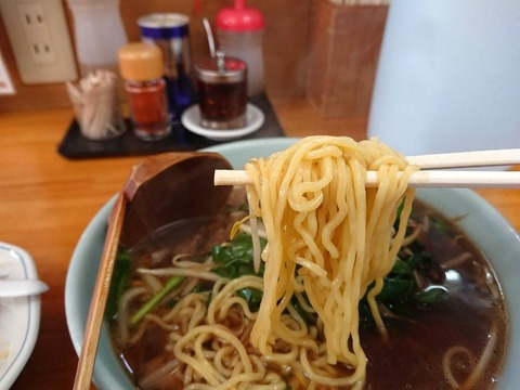 中華みんみん　麺
