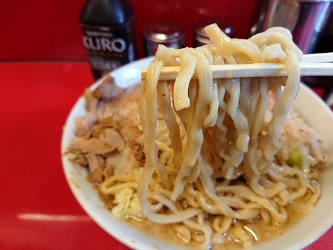 ラーメン二郎　麺