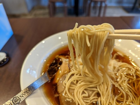 楽観 麺