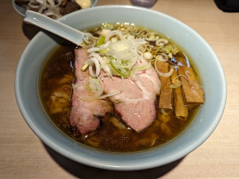 まるえ中華そば　肩ロース中華そば