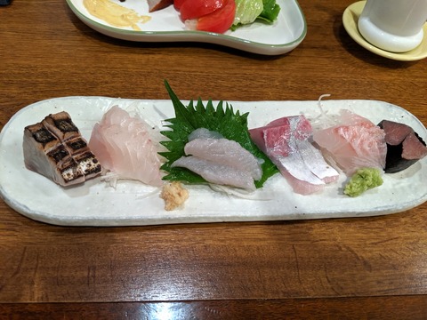 しぇんろん 刺身盛り合わせ