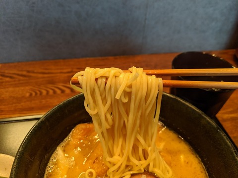 中華蕎麦きつね 麺