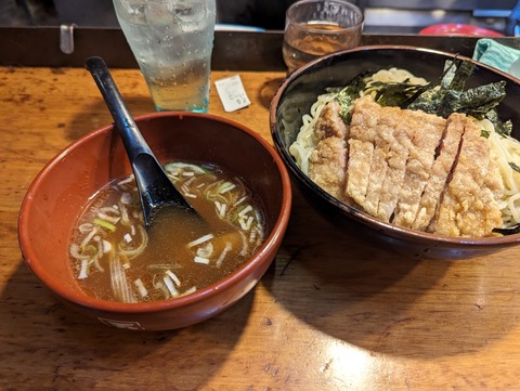 万世麺店 ざる排骨麺