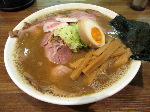 吉岡 特製ラーメン