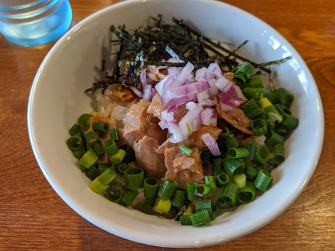 麺屋藤むら まぐろの鶏油バター醤油丼