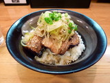 つとむ 炙りチャーシューご飯