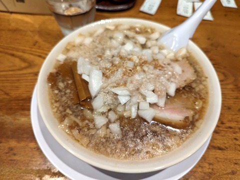 渡なべ　背脂煮干しラーメン