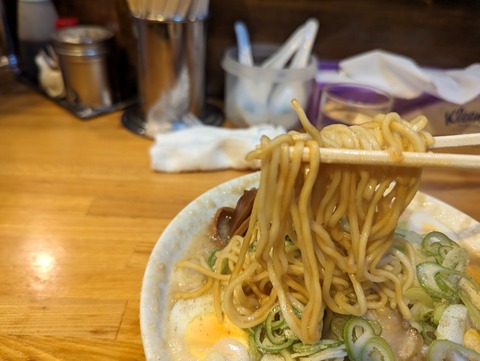 下頭橋ラーメン 麺
