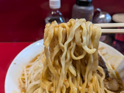 ラーメン二郎西台駅前店 (1)