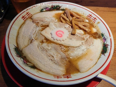さいころ 肉ニボ中華
