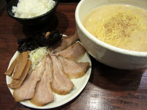 らーめん くまくら 限定トロ肉しおらーめん