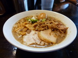 あかっこ 極肉煮干らーめん (1)