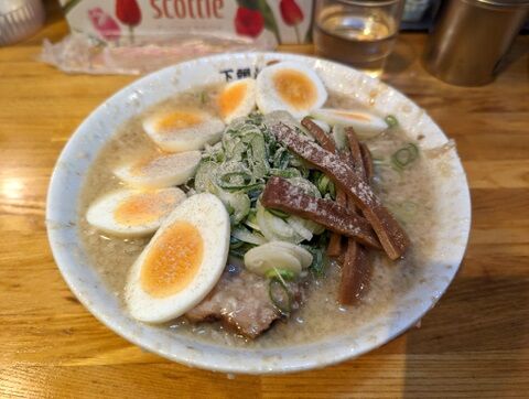 下頭橋ラーメン ラーメンスライス玉子