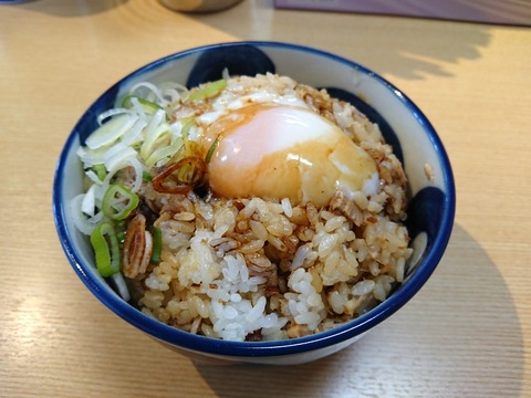 らぁめん支那虎 でべそめし