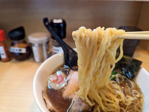 にしき之中華ソバ 麺