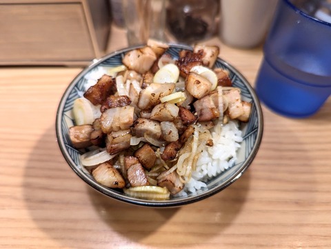 流 ランチ肉めし