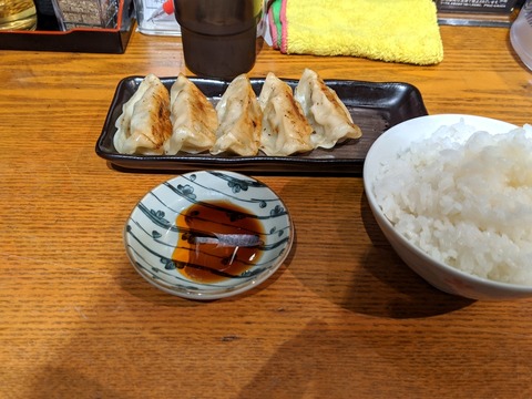 らーめん勇人 餃子ライス