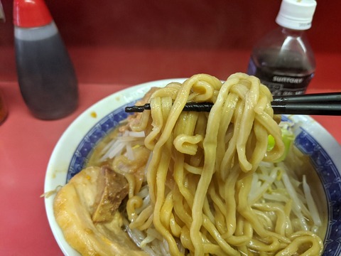 ラーメン二郎桜台駅前店 麺