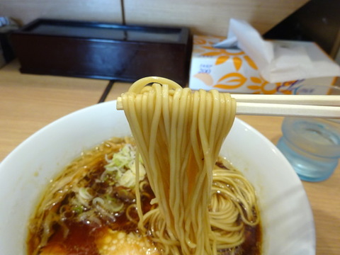 本格中華蕎麦 ゆるぎ 麺