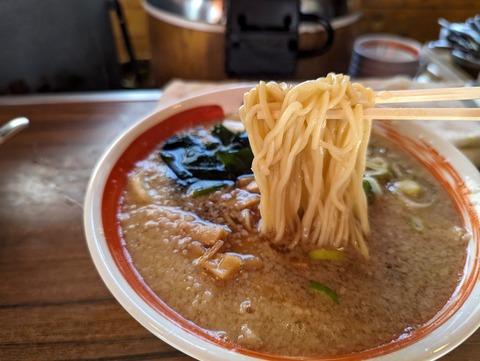 タロー軒 麺