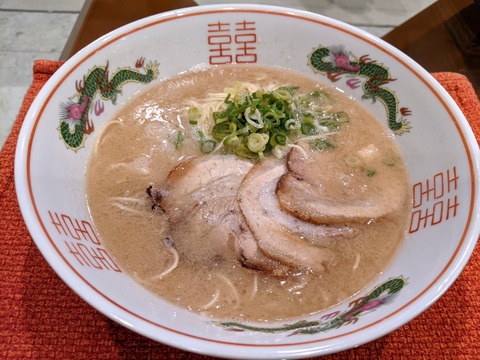 でぶちゃん 博多ラーメン