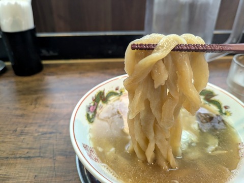 MENクライ 麺