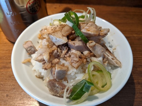 小松屋　肉めし