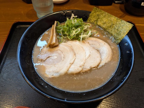 与七 とんこつ