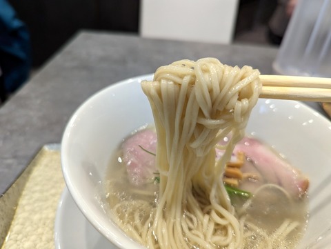 琥珀 麺