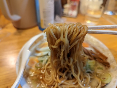 下頭橋ラーメン　麺