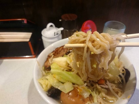 まるよし　麺