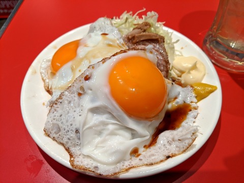 ソラノイロ食堂 チャーシューエッグ