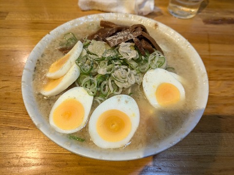 下頭橋ラーメン ラーメンスライス玉子