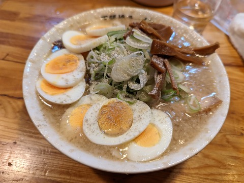 下頭橋ラーメン ラーメンスライス玉子