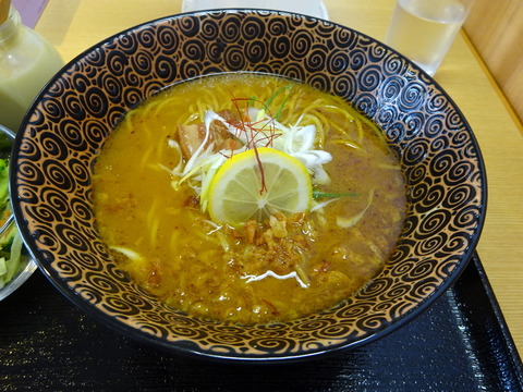 琉球拉麺teianda 鶏白湯海老拉麺