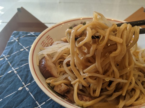 でぶちゃん　麺2