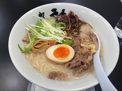 らーめん初代 社 のっけらーめん