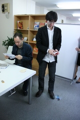 ヘリコプターと長谷川さん2