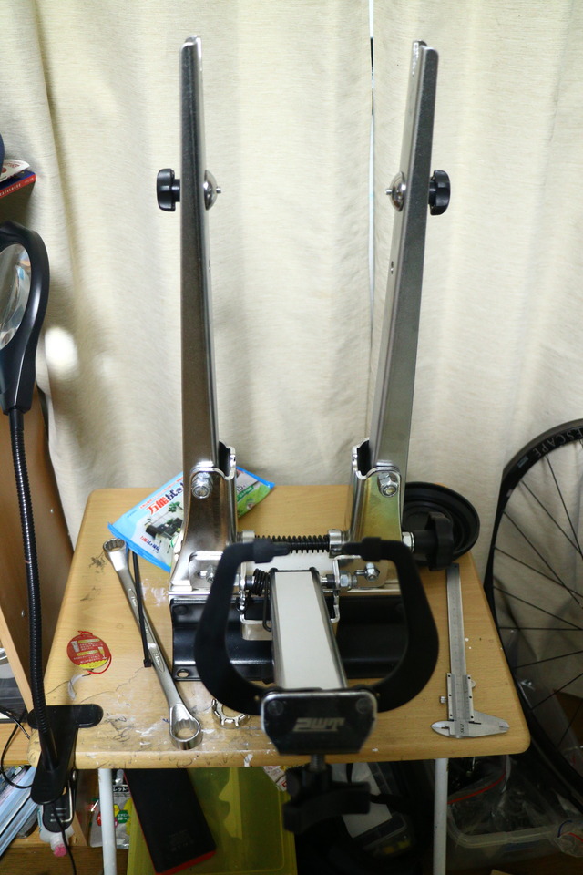 PWT の振れ取り台を導入 : だらだらポタリング PWT の振れ取り台を導入 : だらだらポタリング