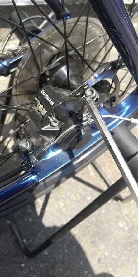 機械式ディスクブレーキのインナーワイヤー交換 : だらだらポタリング