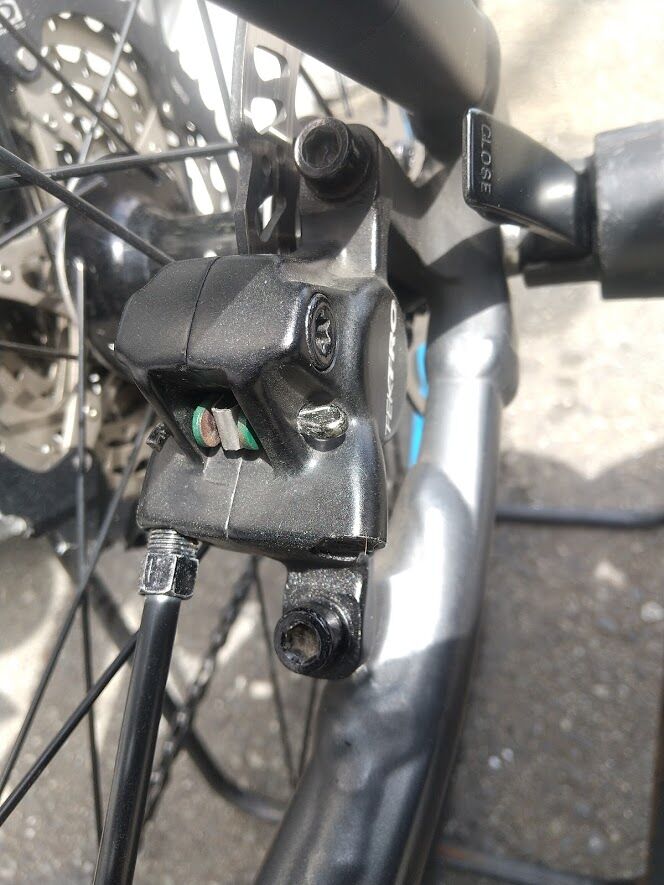 テクトロの油圧ディスクのオイル交換に挑戦 : だらだらポタリング