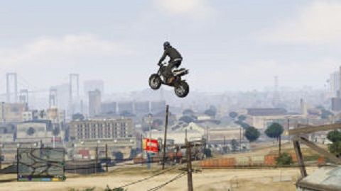 Gta5 バイクスタントを練習してるんだがウイリーで低い塀みたいなのを飛び越えてジャンプするコツがいまいちわからん W オンライン Gta5だけじゃない速報